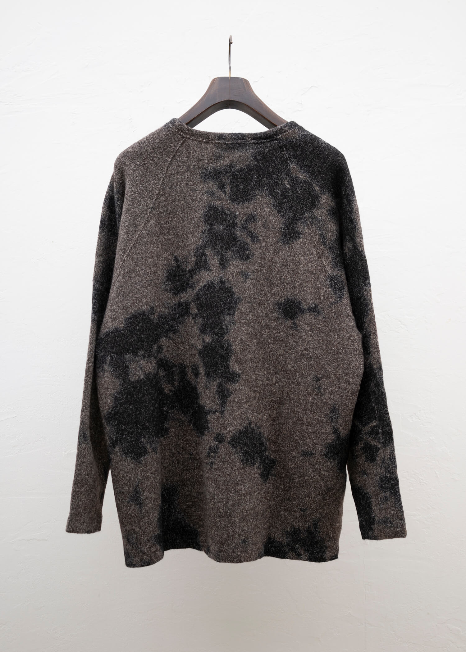 SUZUSAN Wool Cotton Jersey Crew Neck Pullover(Madara Shibori) Black - Muddy Br own