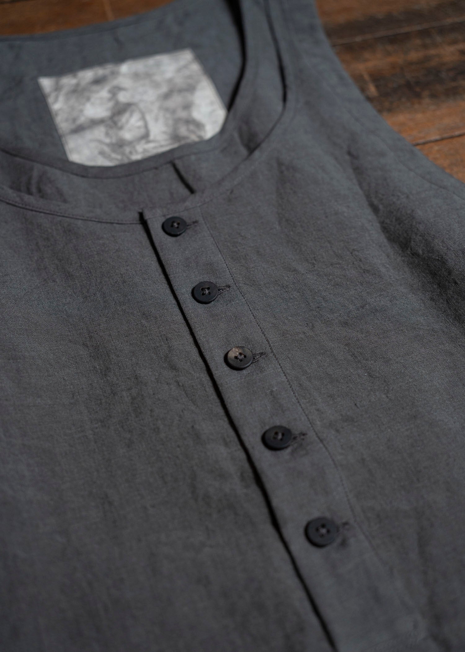 ZIGGY CHEN 0M2510105 Layered Henley-Neck Tank Top CHARCOAL BLUE