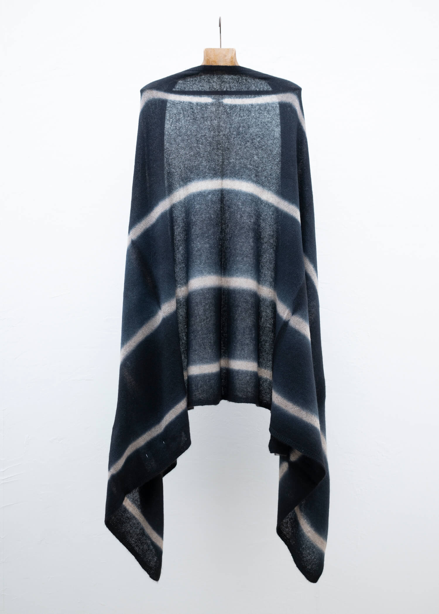 SUZUSAN Cashmere Knit Shawl Black - Light Coffee