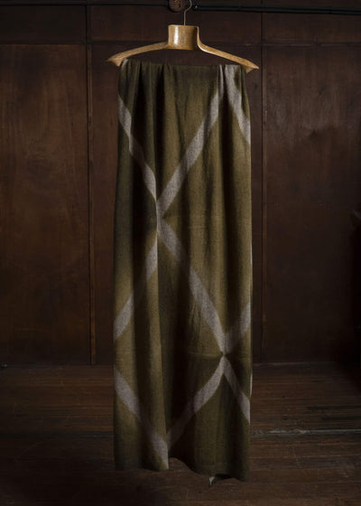 SUZUSAN 0024K-525 Cashmere Knit Shawl itajime shibori X 4865 Olive - Light Coffee