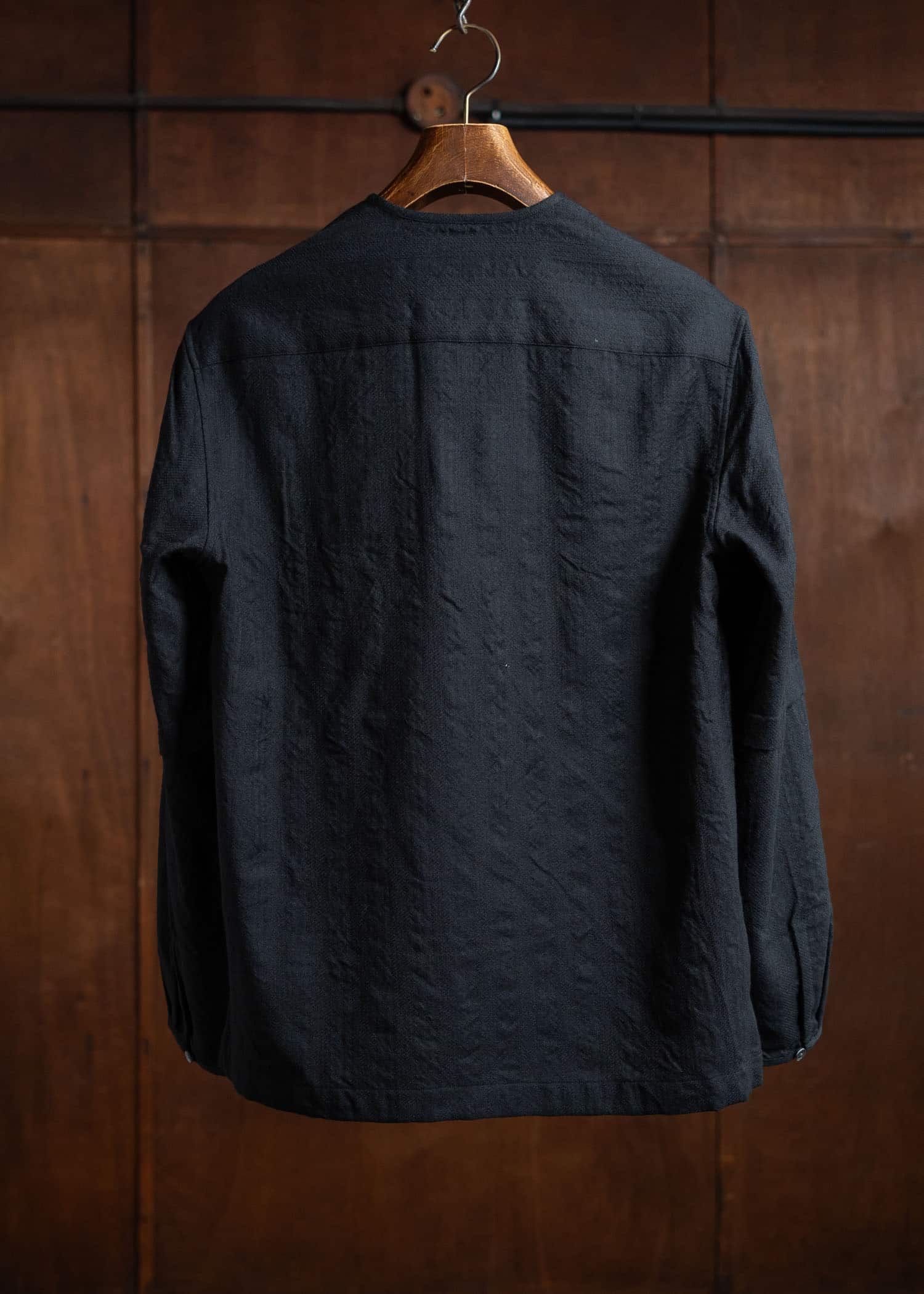 ITOH Henley Shirt Black IT.024.15.116