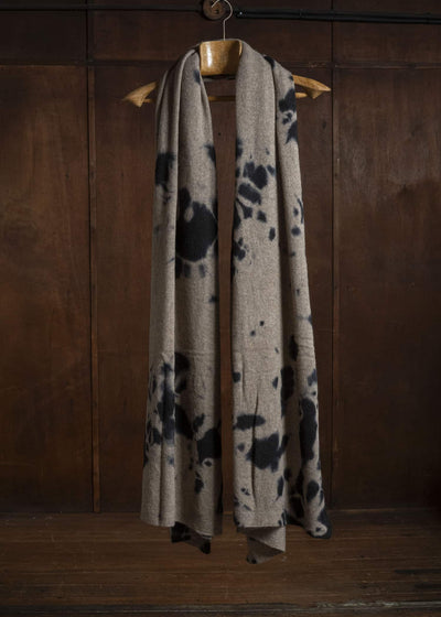 SUZUSAN 0024K-010 Cashmere Knit Shawl Madara Shibori 1065 Black - light Coffee