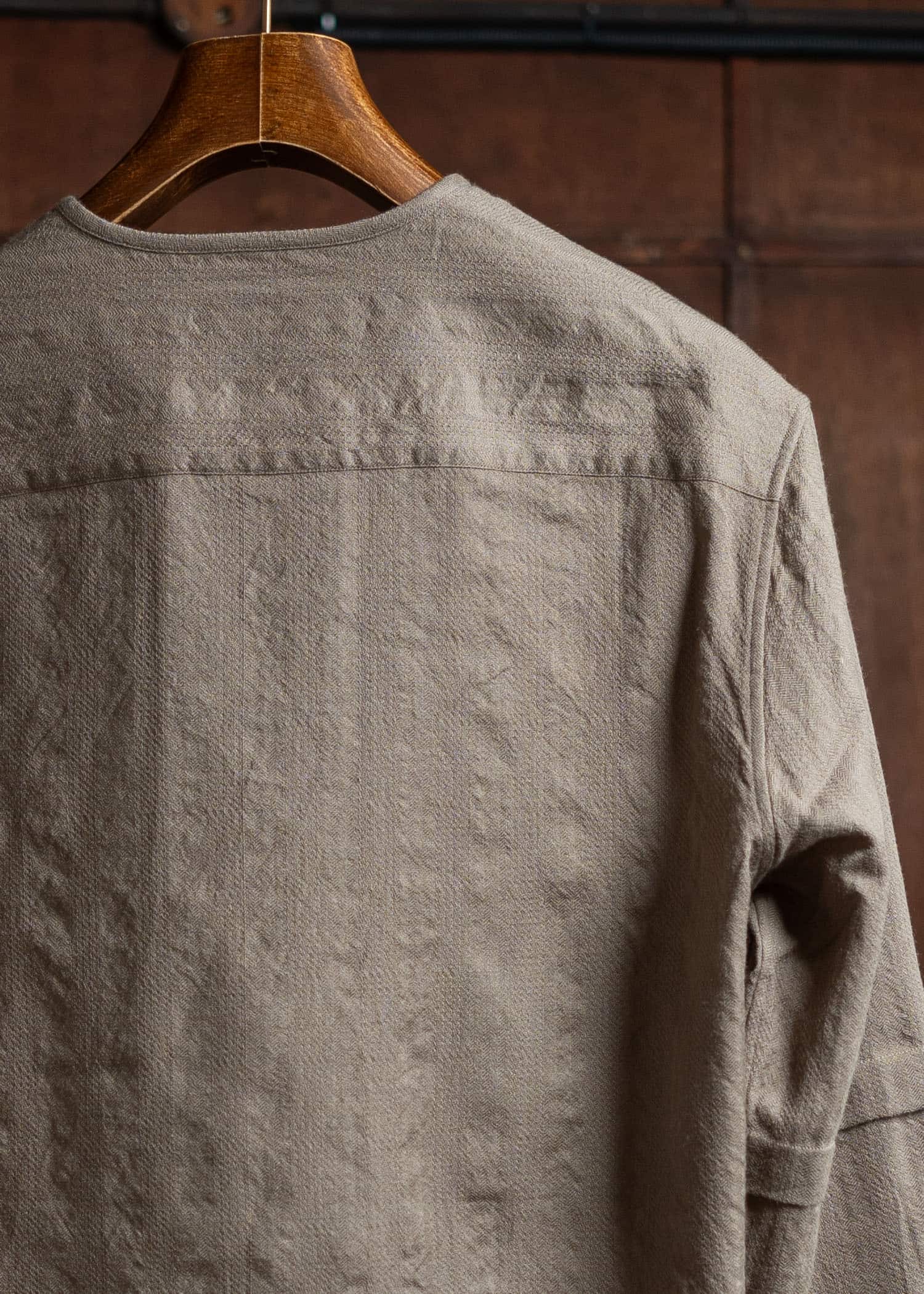 ITOH Henley Shirt Dark Beige IT.024.15.116