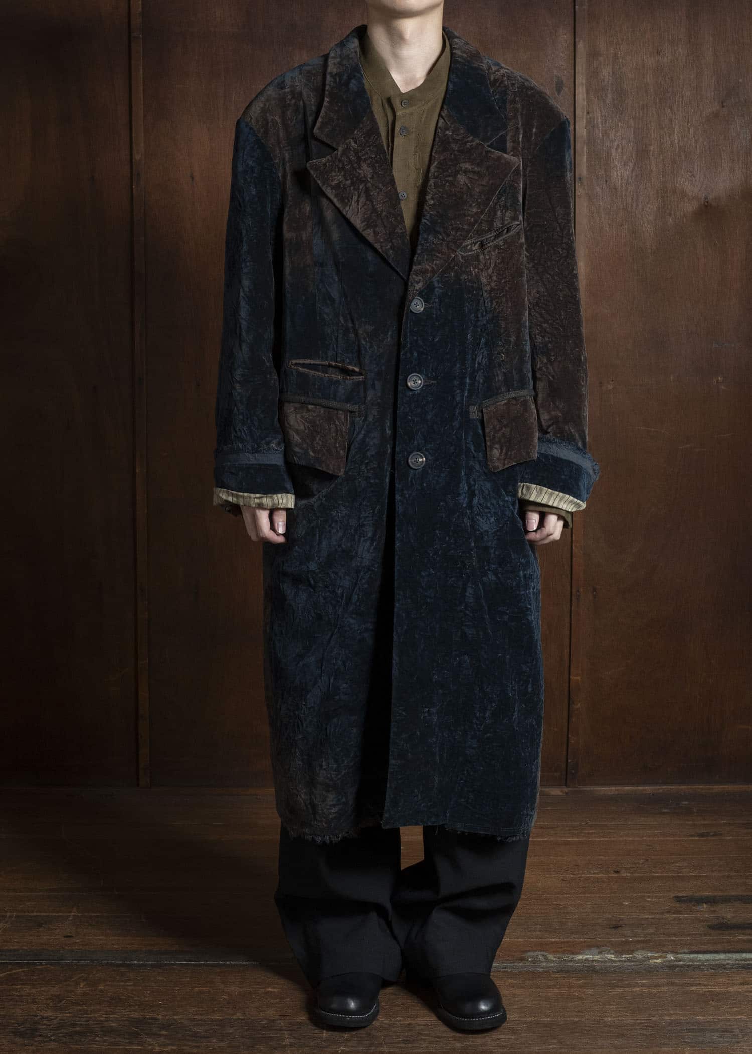 ZIGGY CHEN 0M2531102 VELVET LONG COAT 25