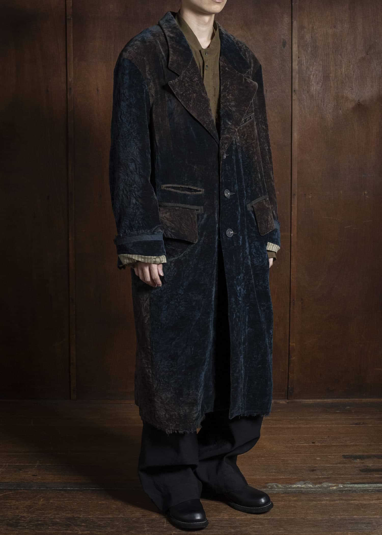 ZIGGY CHEN 0M2531102 VELVET LONG COAT 25