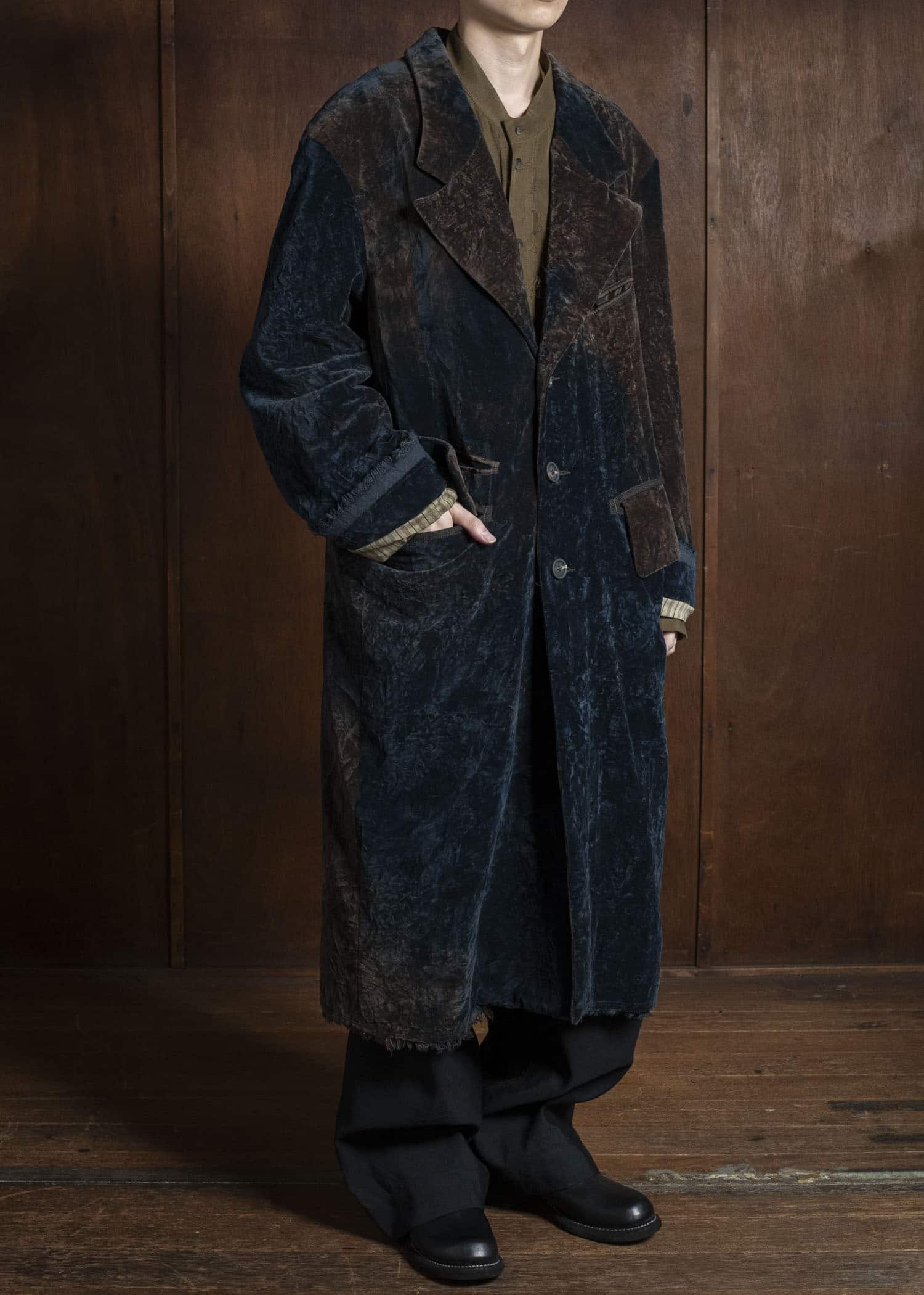 ZIGGY CHEN 0M2531102 VELVET LONG COAT 25