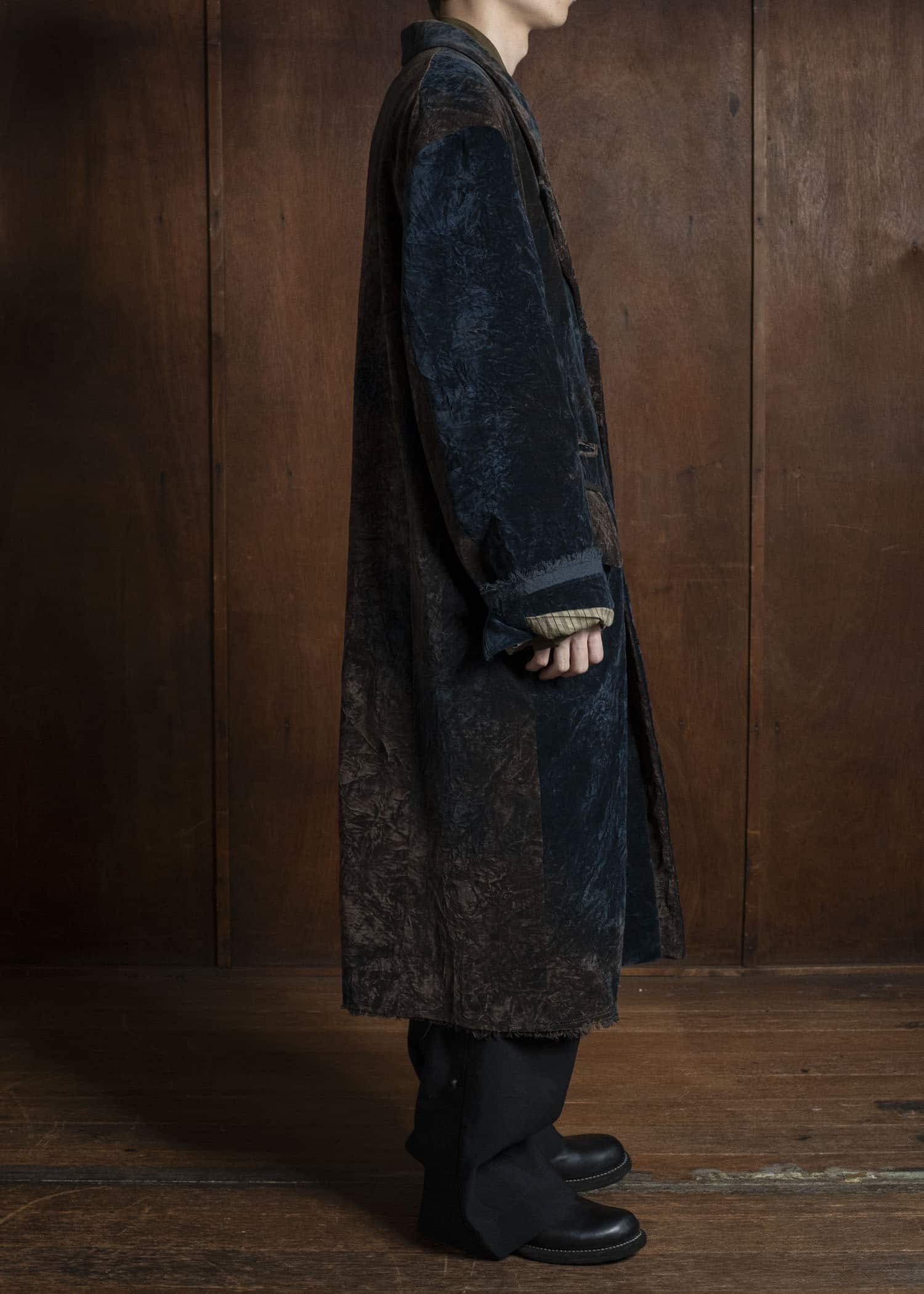 ZIGGY CHEN 0M2531102 VELVET LONG COAT 25