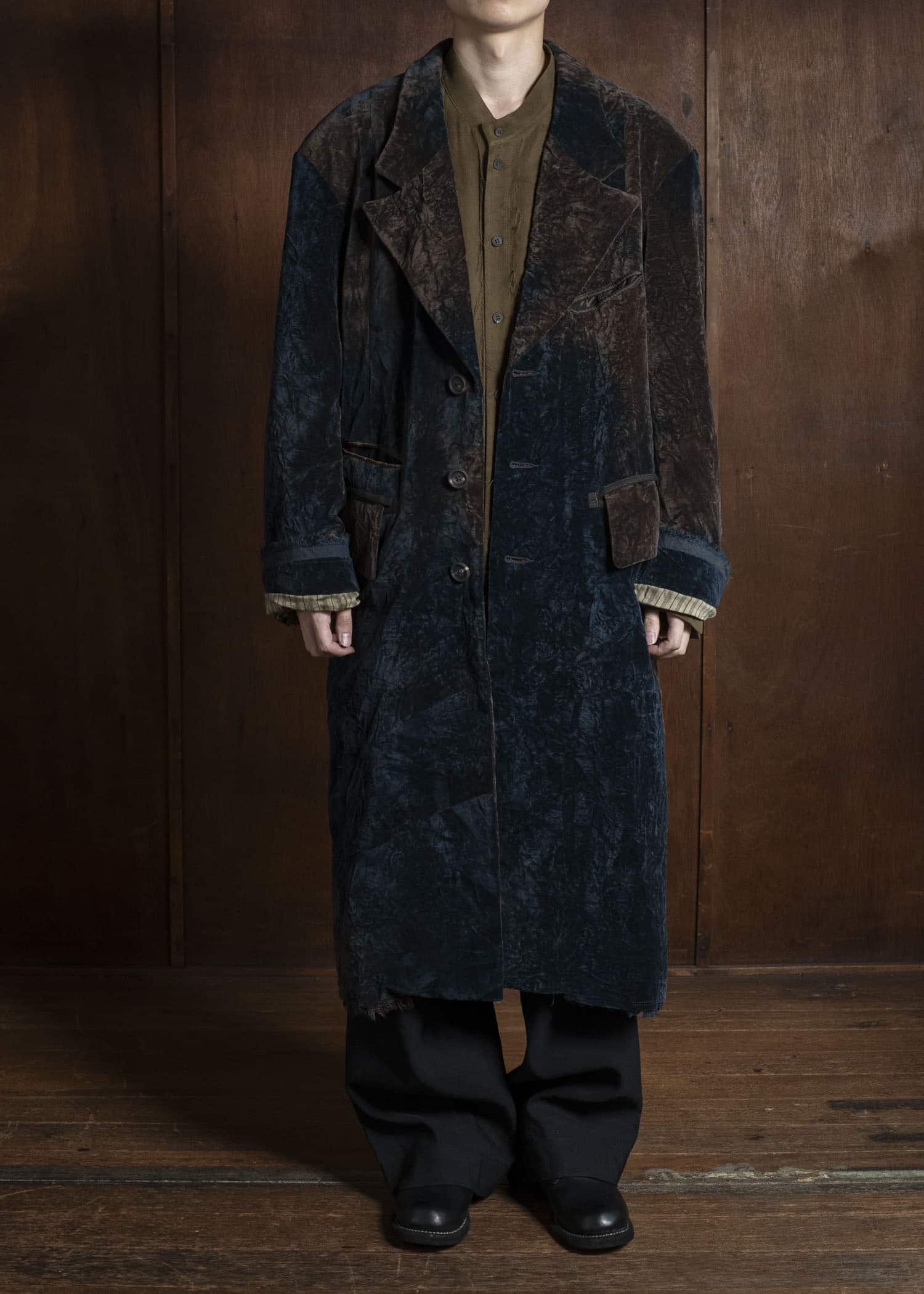 ZIGGY CHEN 0M2531102 VELVET LONG COAT 25