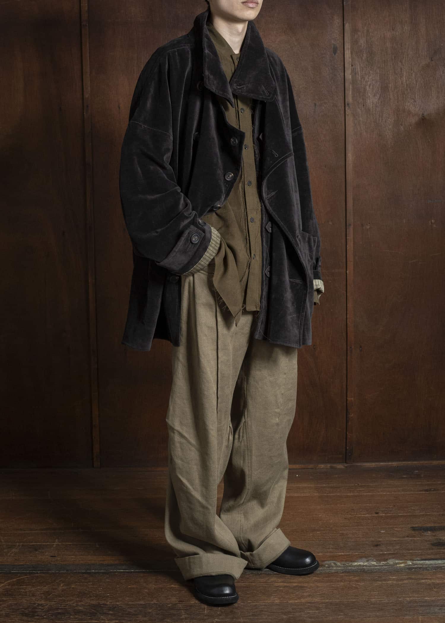 ZIGGY CHEN 0M2531103 VELVET STAND COLLAR SHORT COAT 65