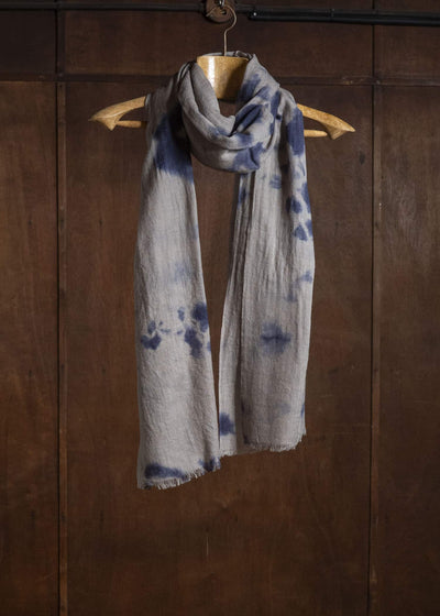 SUZUSAN 0013W-010 Hand Woven Baby Wool Shawl Madara Shibori 7165 Dark Purple - Light Coffee