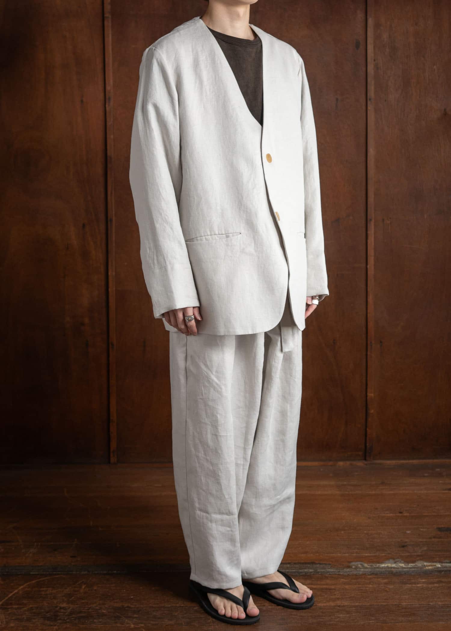 ZIIIN CARDIGAN JACKET WHITE