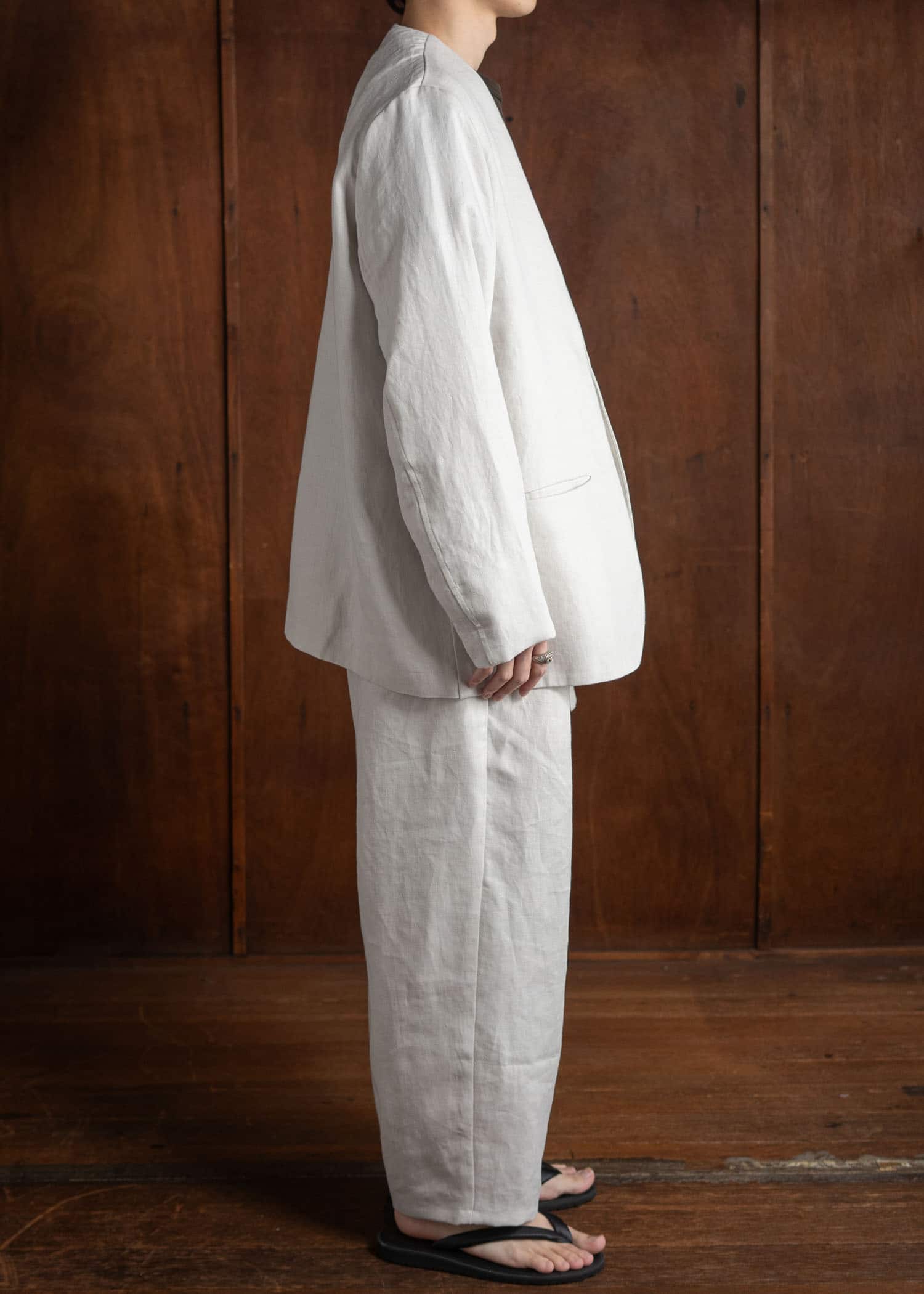 ZIIIN CARDIGAN JACKET WHITE