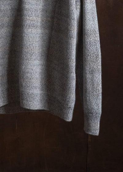 amachi. AY19K-4089 Gradation LOI Knit White Gray