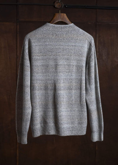 amachi. AY19K-4089 Gradation LOI Knit White Gray