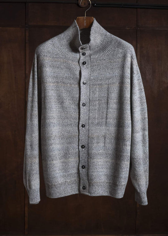 amachi. AY19K-4090 Gradation TOR High Neck Cardigan White Gray