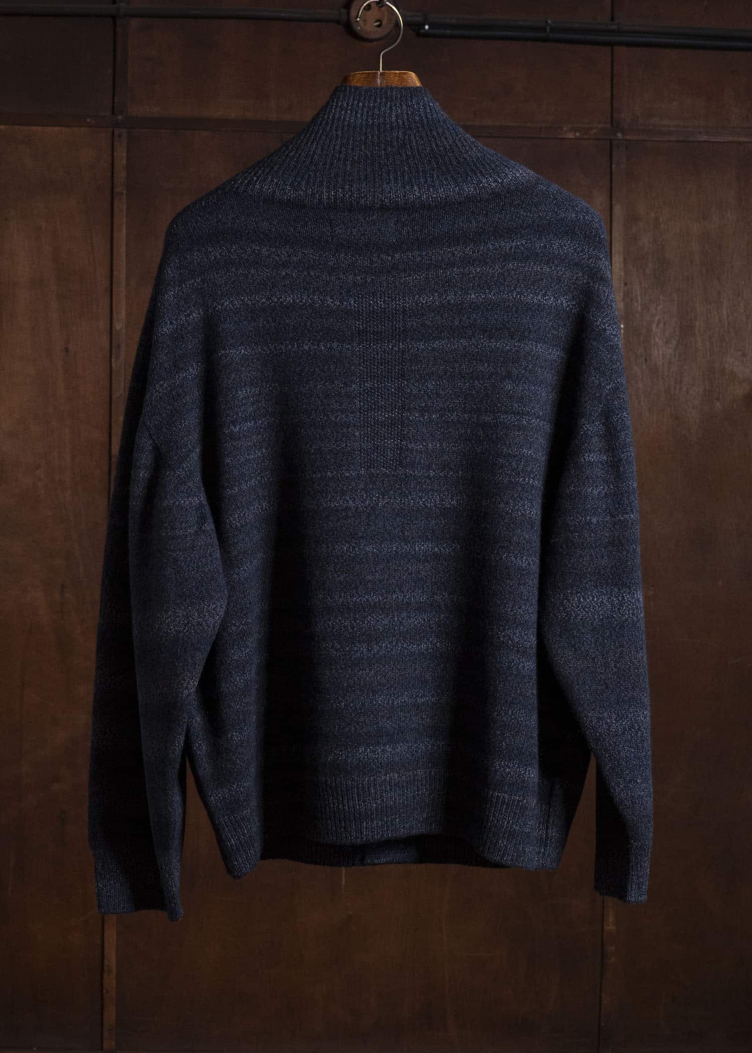 amachi. AY19K-4090 Gradation TOR High Neck Cardigan Navy Black