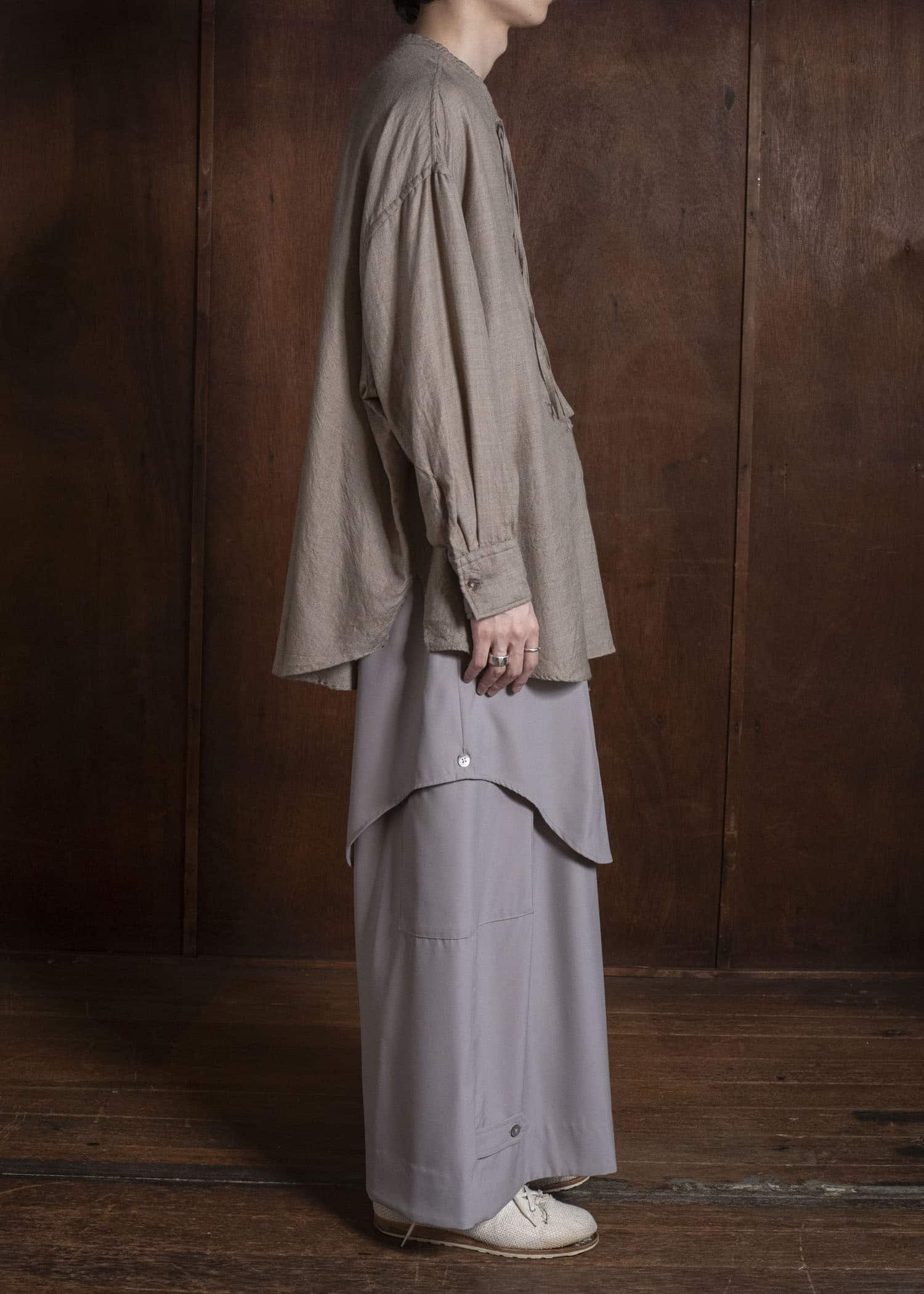 amachi. AY19S-1055-26AW Kashmir Wool Shirt Natural Brown