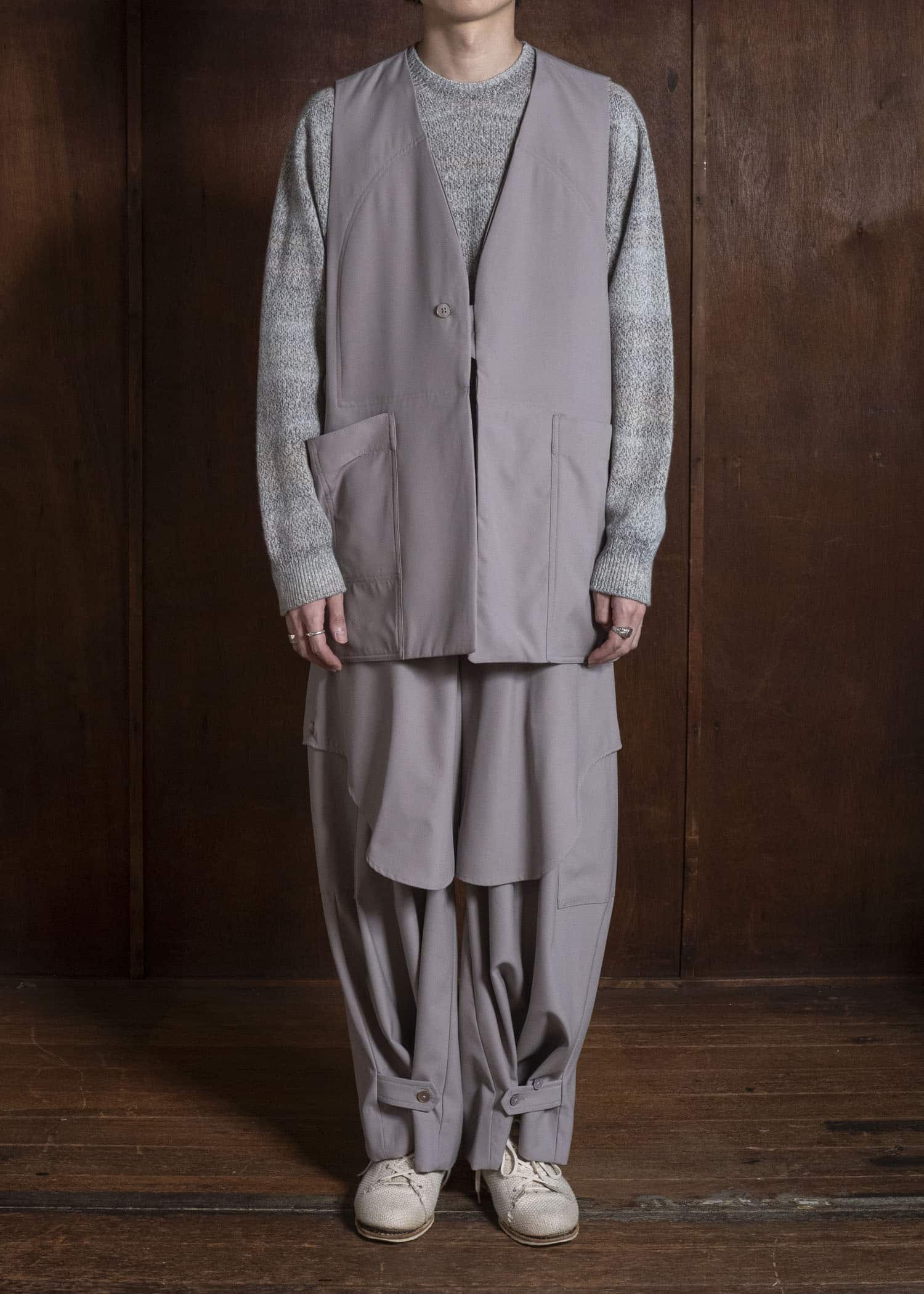 amachi. AY19V-1083-V Field Suit - 2 Way Vest Gray Beige
