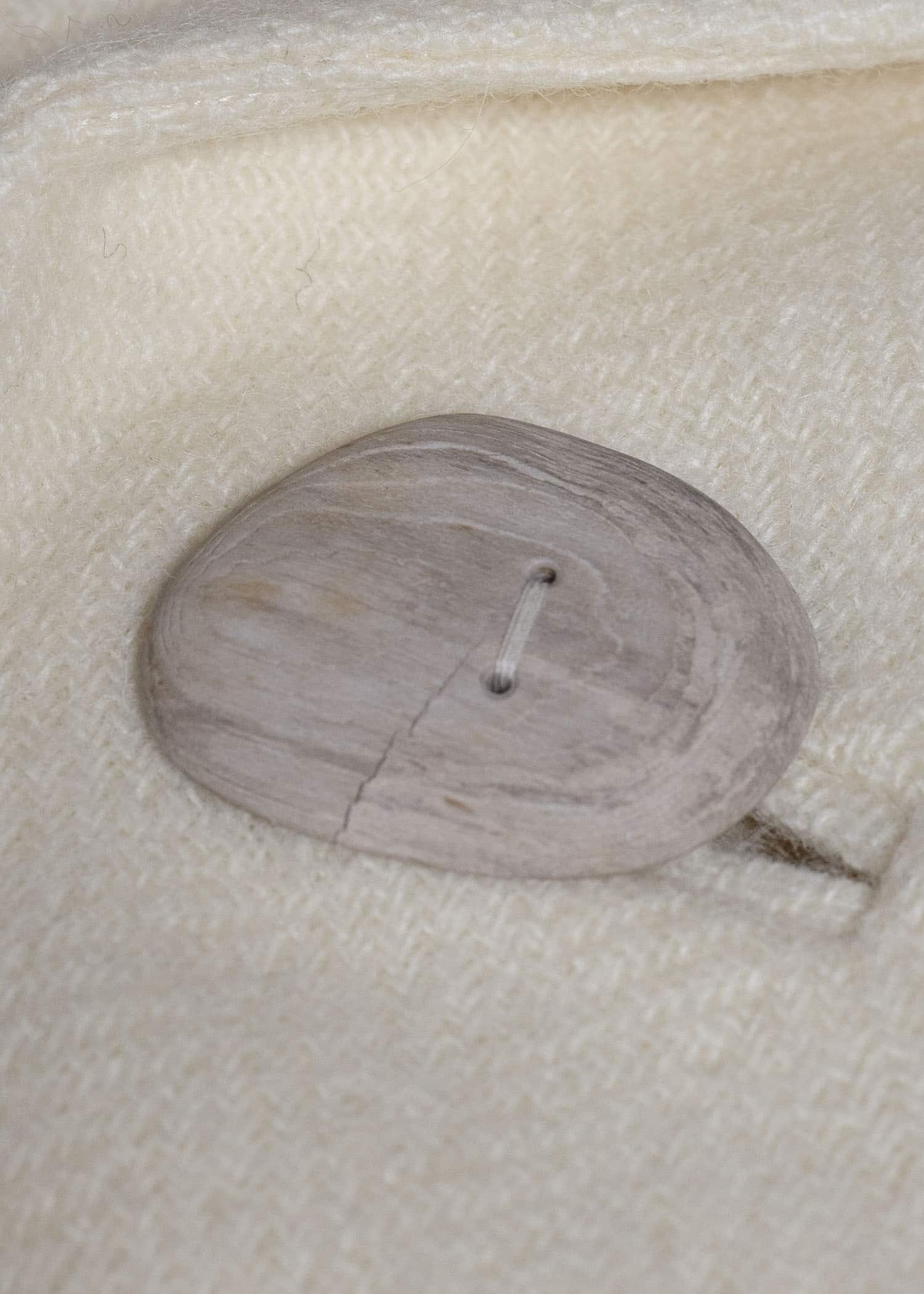 amachi. Covered Coat - 017[ Petrified wood button ] AY17C-2096 Off White