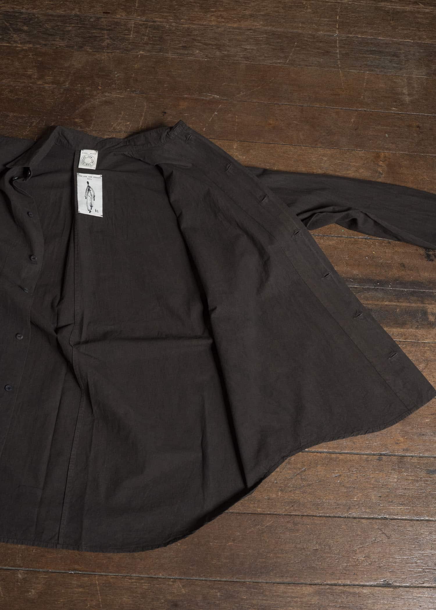 JAN-JAN VAN ESSCHE SHIRT#100 LOOSE DRESS SHIRT WITH CENTER BACK PLEAT Co Wo Dense Shirting | Doro Zome