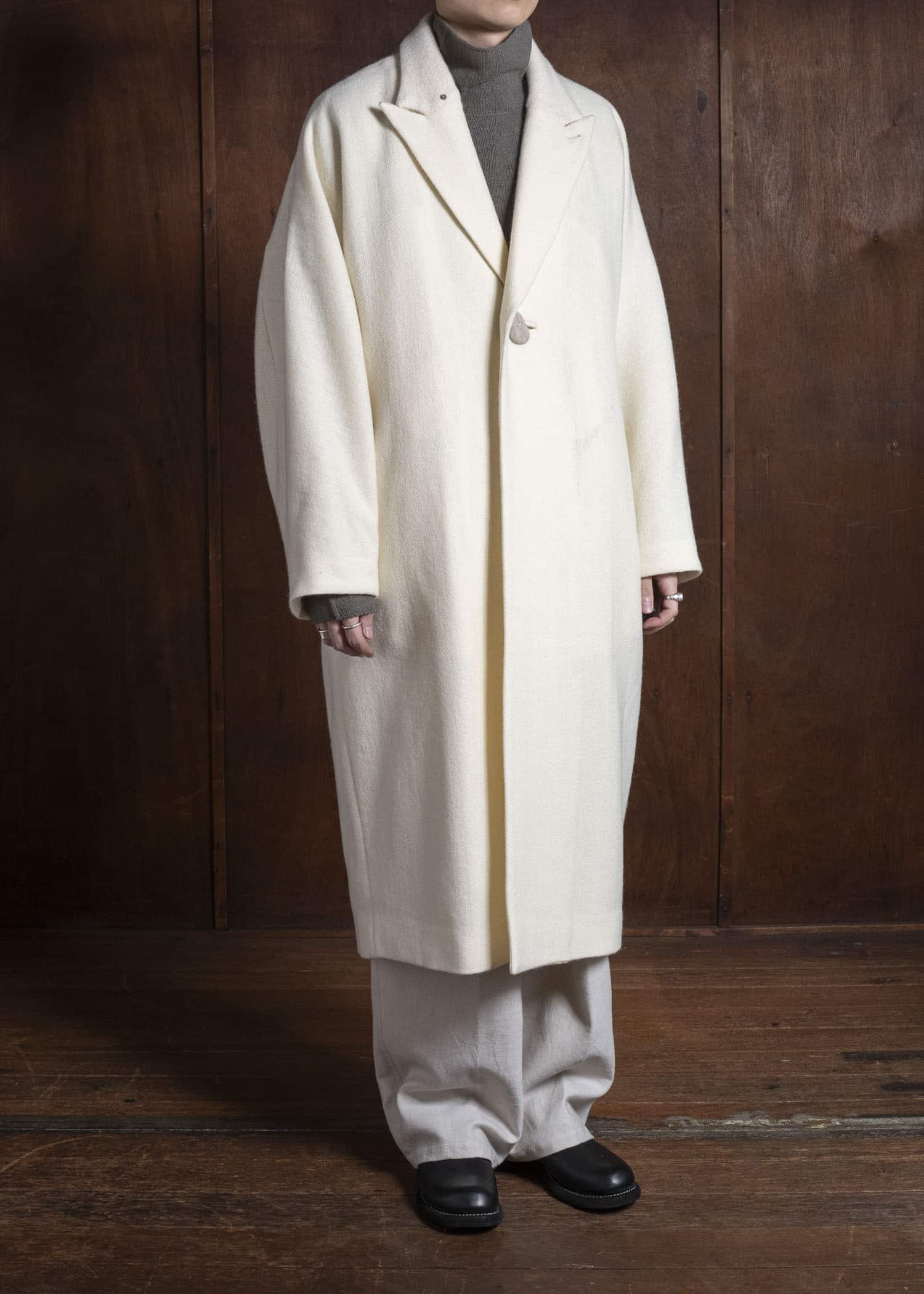 amachi. Covered Coat - 017[ Petrified wood button ] AY17C-2096 Off White