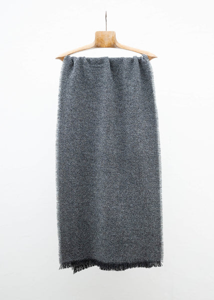 YOKO SAKAMOTO WOOL SCARF / CHARCOAL GRAY