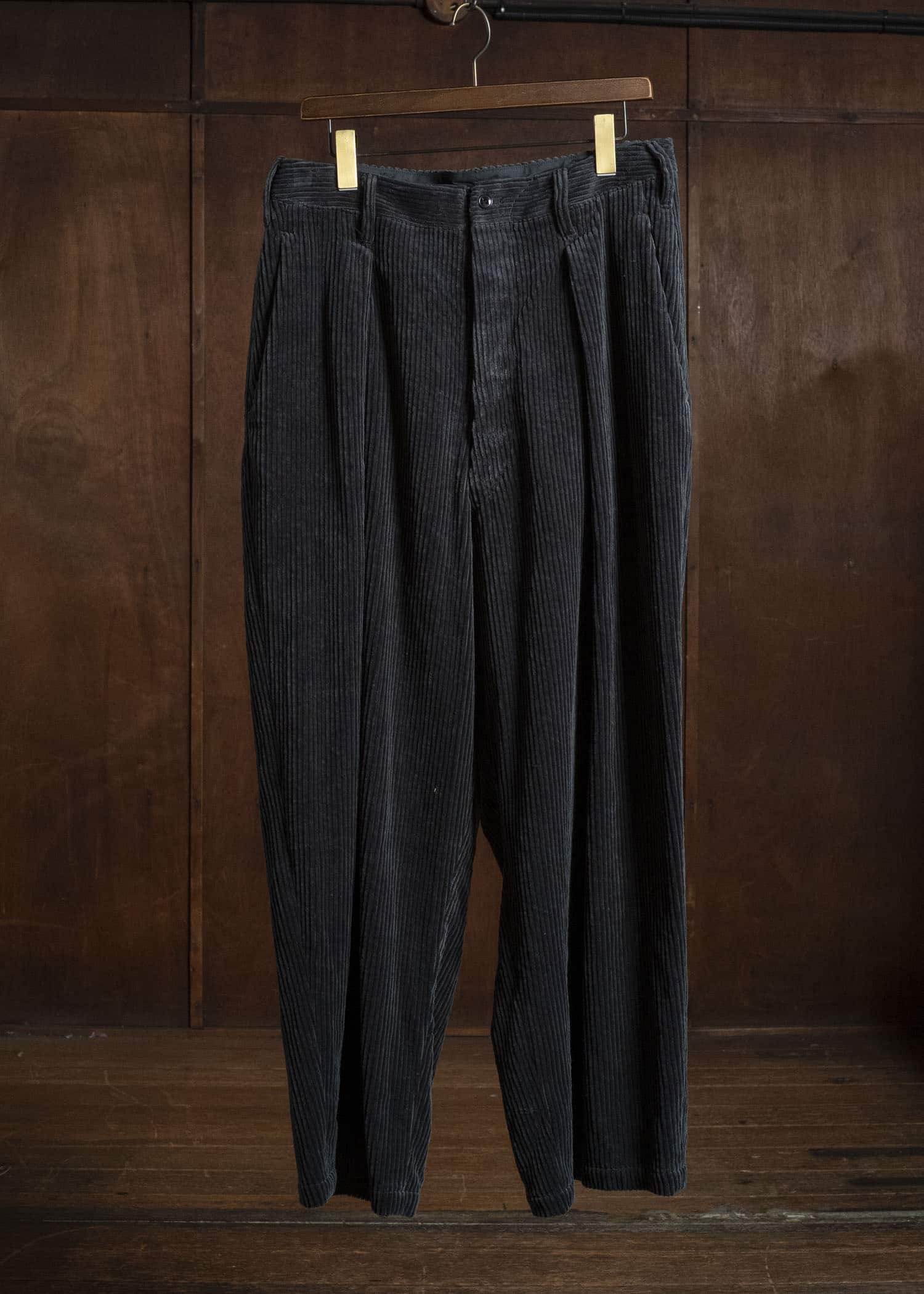 KLASICA 26F-TRS-D82 PACE -sw Wide and Tapered Silent Trousers Iron