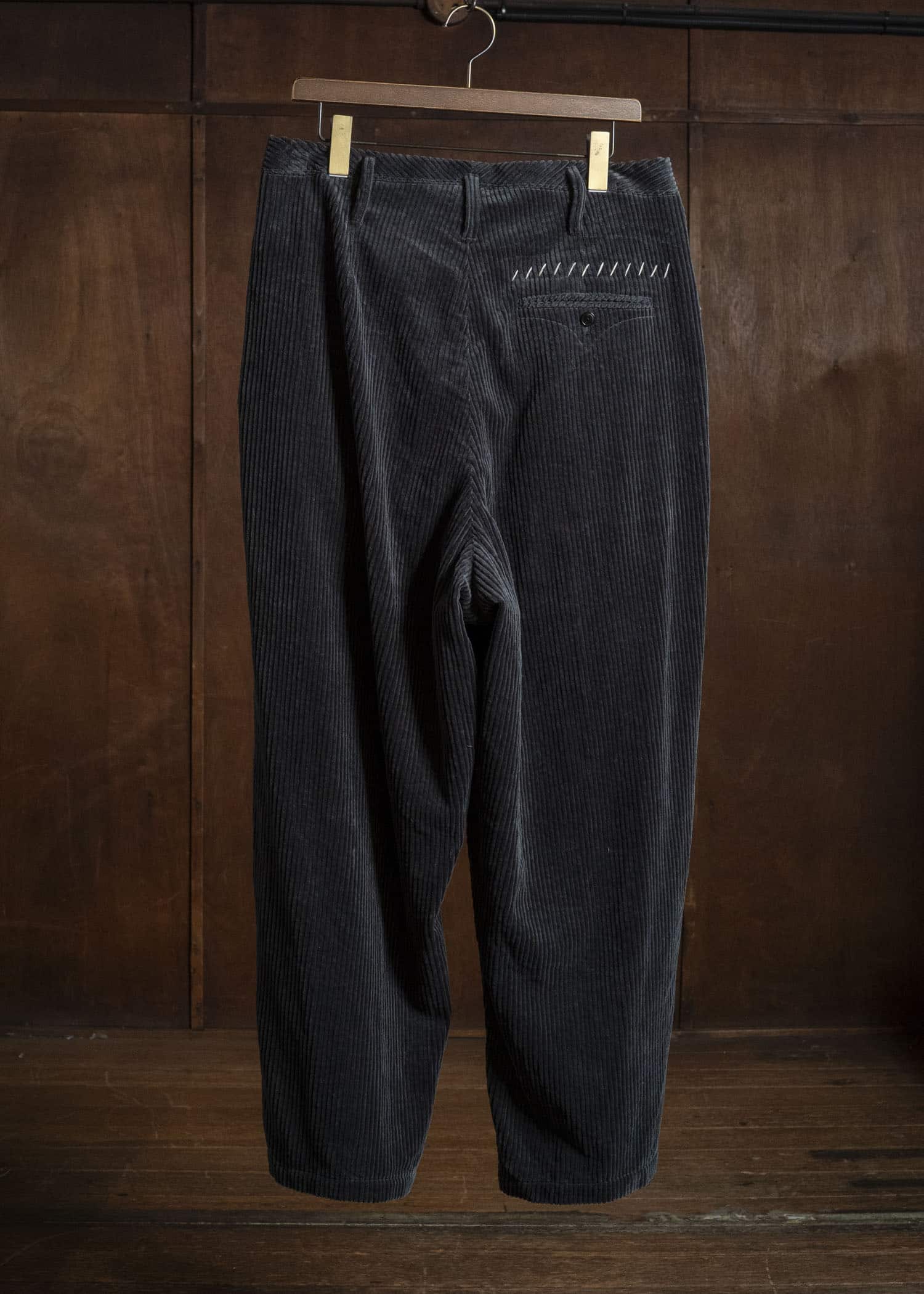 KLASICA 26F-TRS-D82 PACE -sw Wide and Tapered Silent Trousers Iron