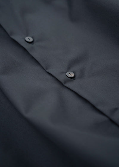ZIIIN """"""""""""""""KAFKA"""""""""""""""" STAND COLLAR GATHER SHIRT / BLACK