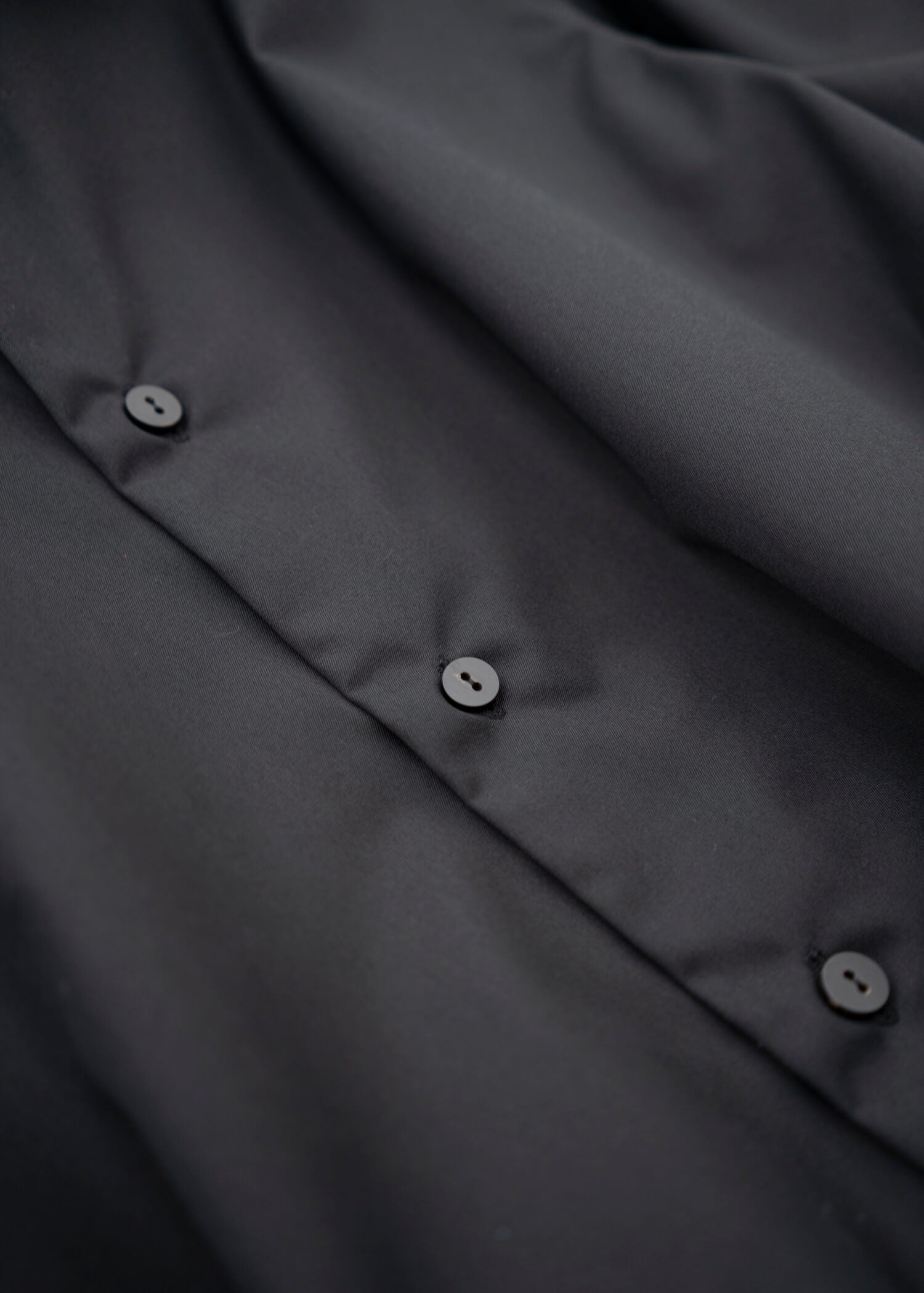 ZIIIN """"""""""""""""BEARSLEY"""""""""""""""" LONG POINT COLLAR SHIRT / BLACK