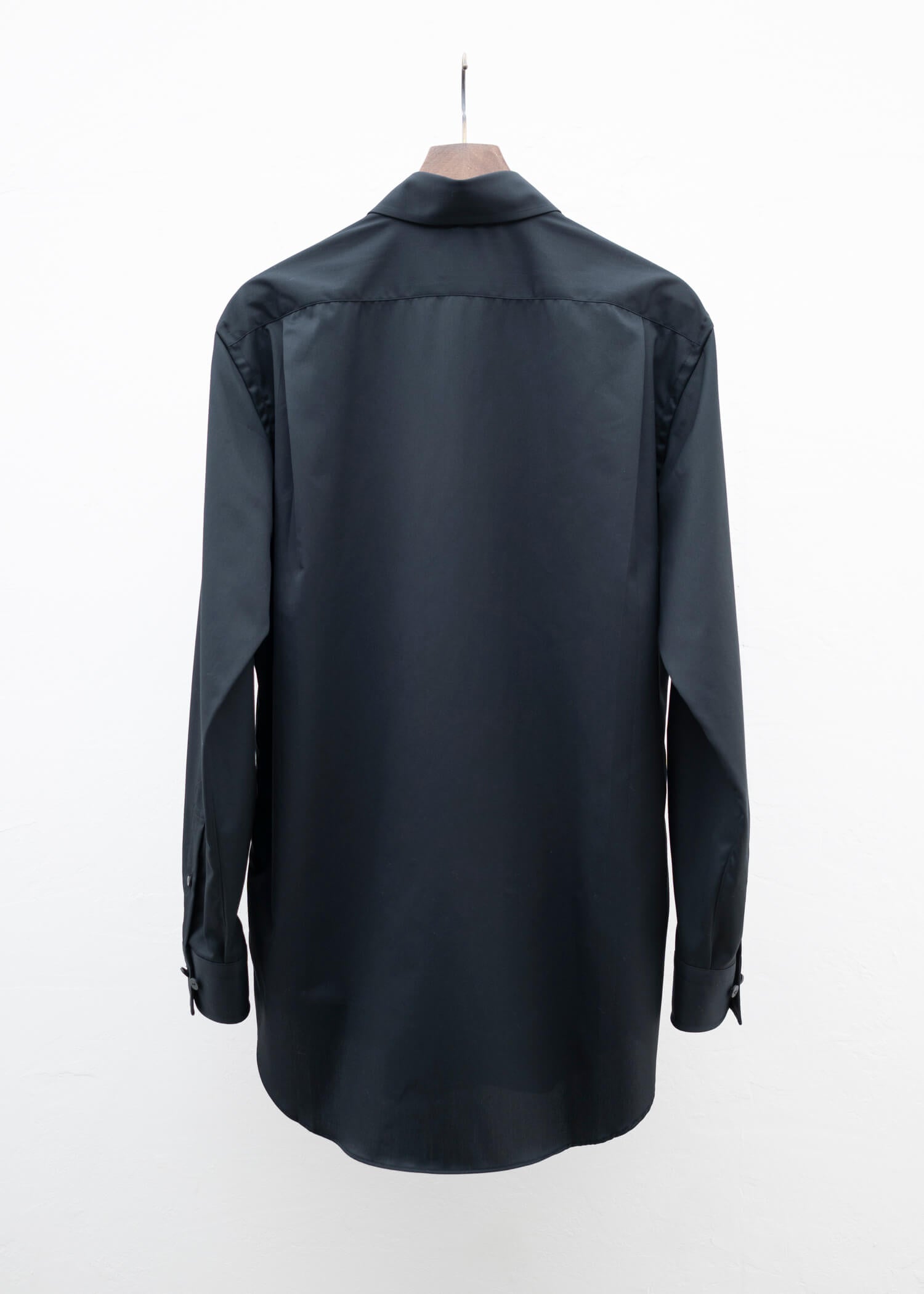 ZIIIN """"""""BEARSLEY"""""""" LONG POINT COLLAR SHIRT / BLACK