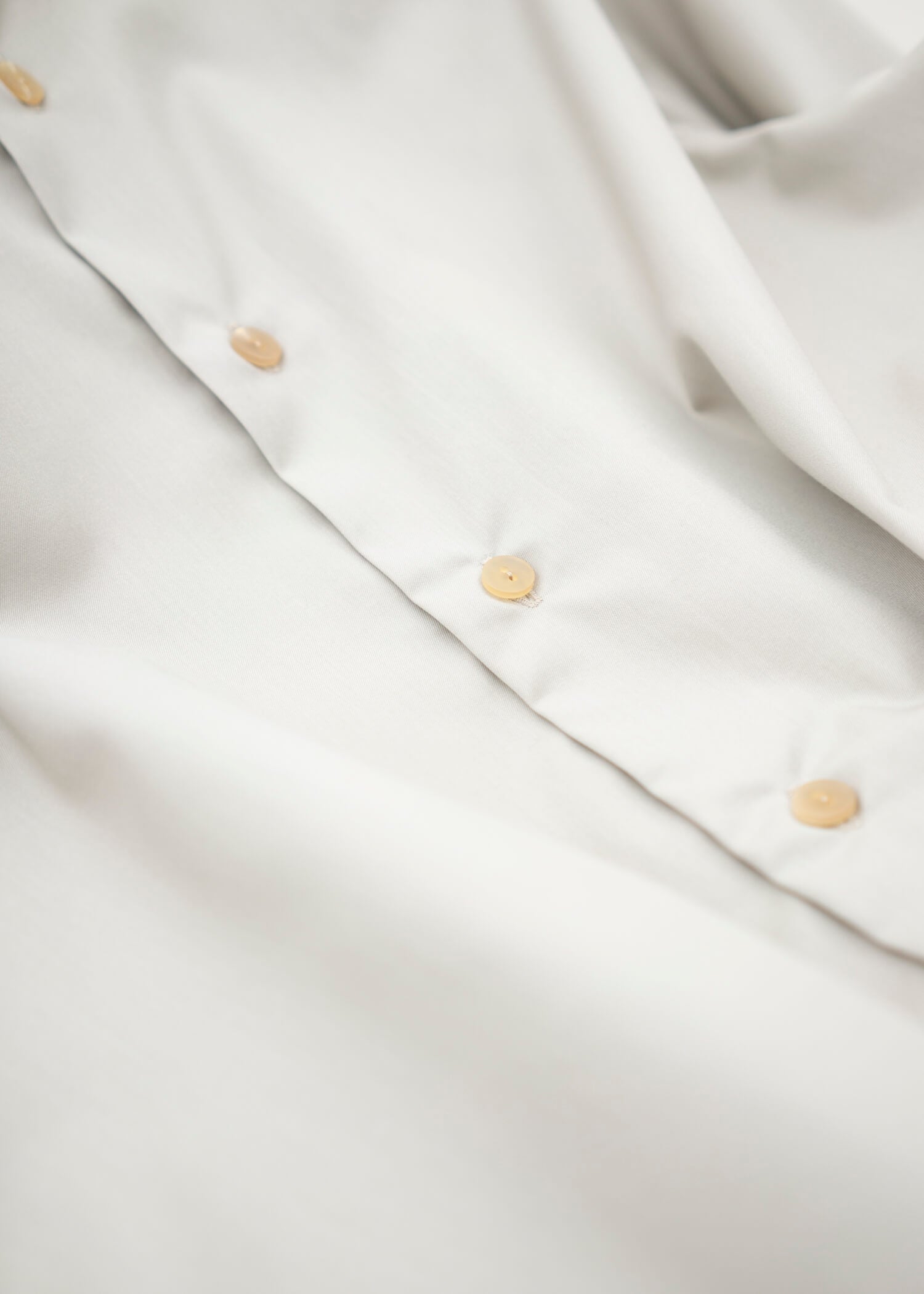 ZIIIN KAFKA STAND COLLAR GATHER SHIRT / GREIGE