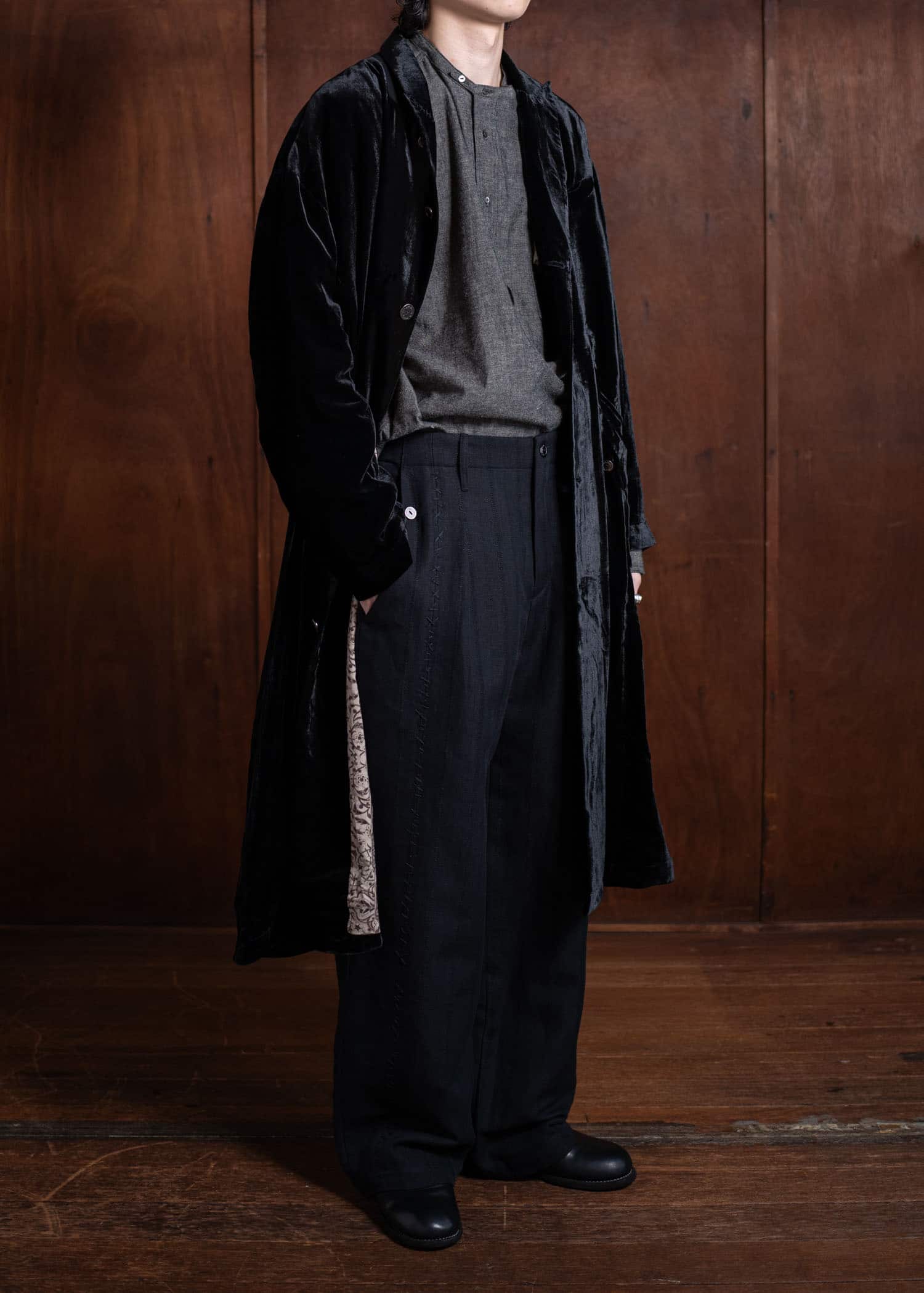 Professor.E Forgotten Materials - E Coat (Velvet) Black 24FW-FM-LC-03