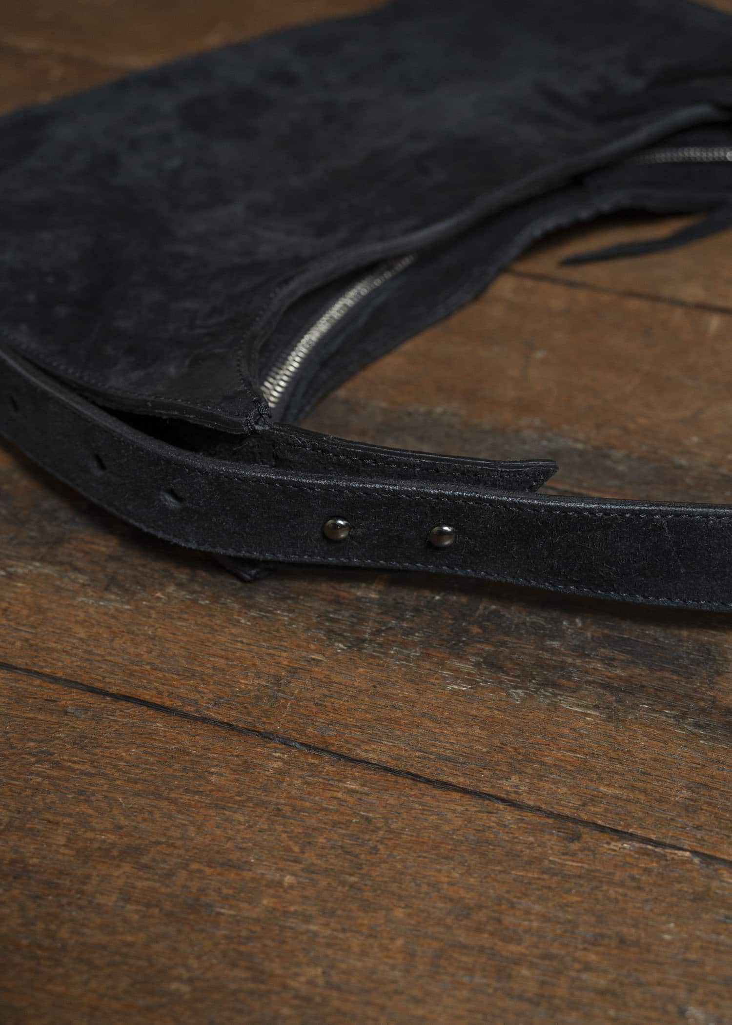 Professor.E CORDOVAN CROSSBODY BAG BLACK 25FW-ACC-FM-04