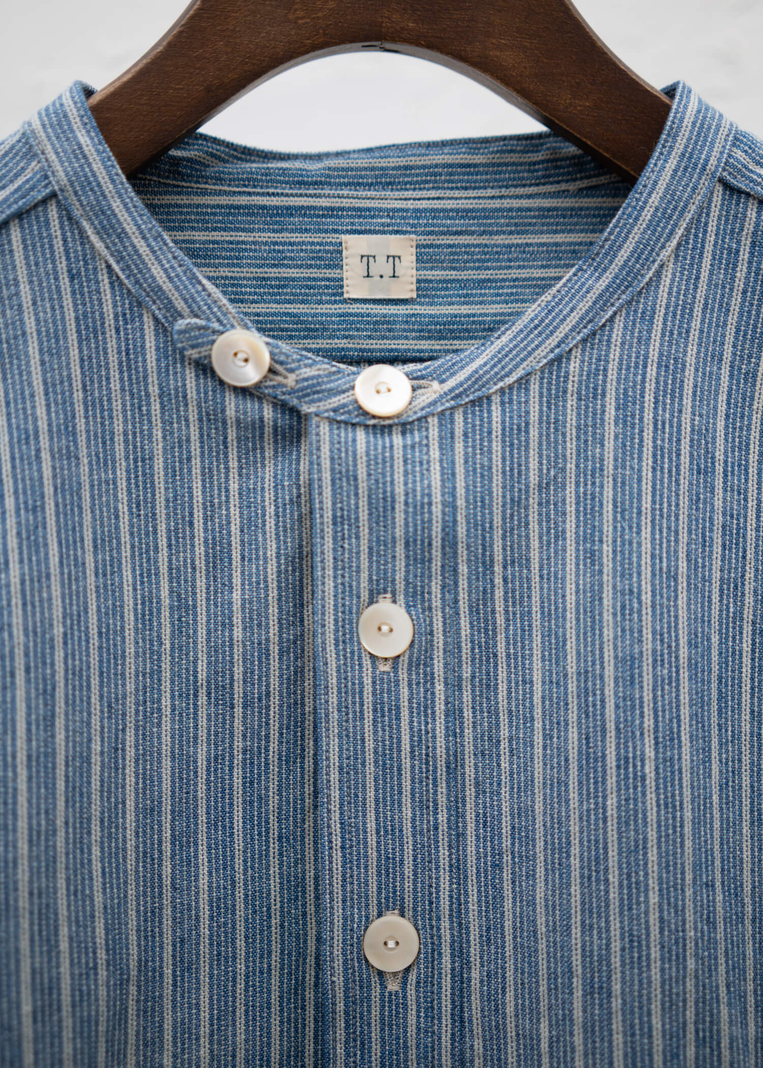 Taiga Takahashi LOT.105 BAND COLLAR SHIRT P/O INDIGO STRIPE