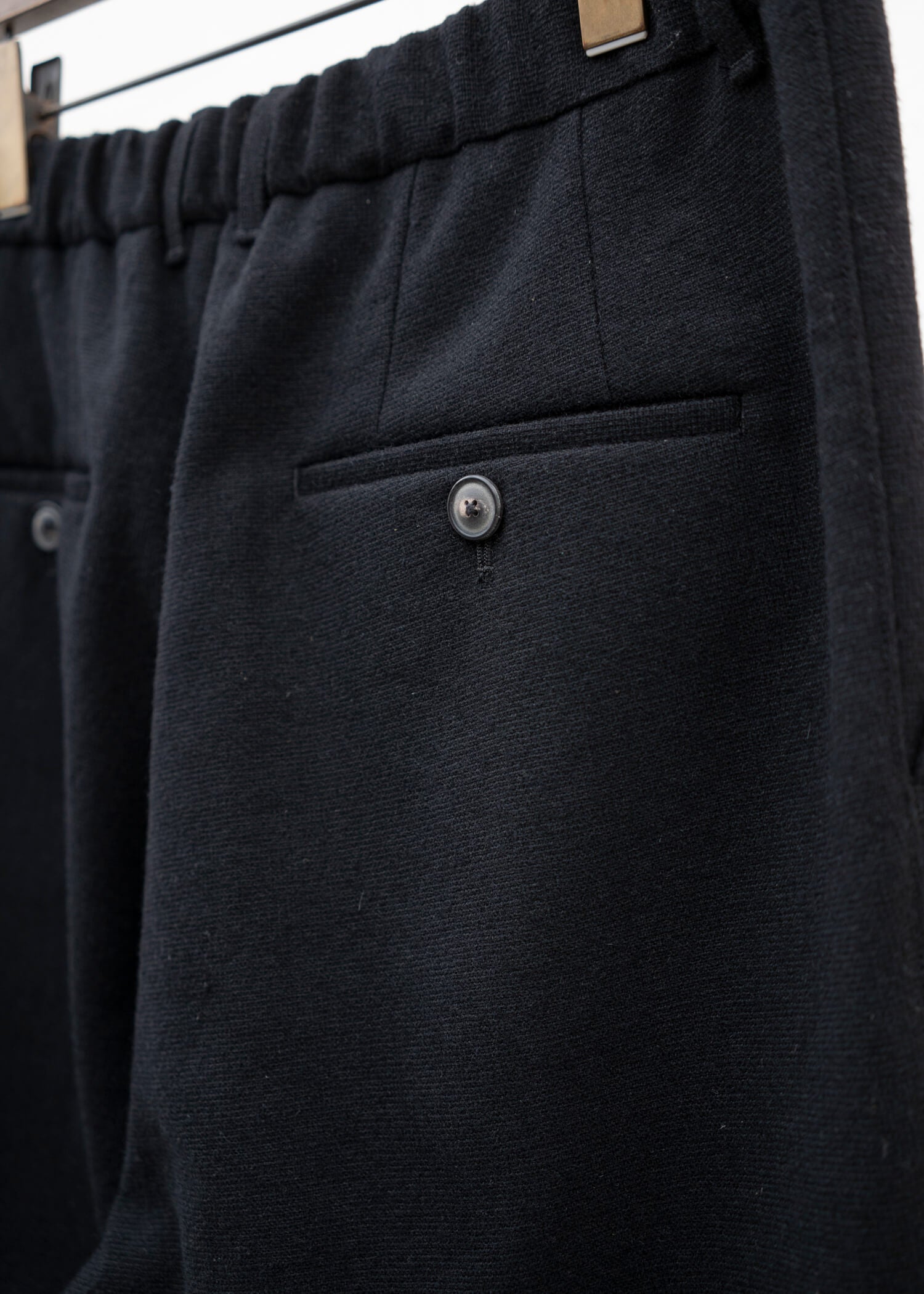 YOKO SAKAMOTO TWEED TAPERED PANTS / BLACK