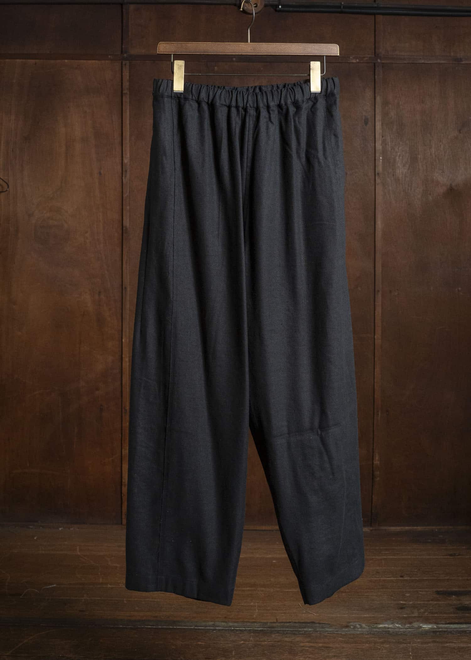 shi shi 26S1P1BK KYU BI-wide straight trousers BK