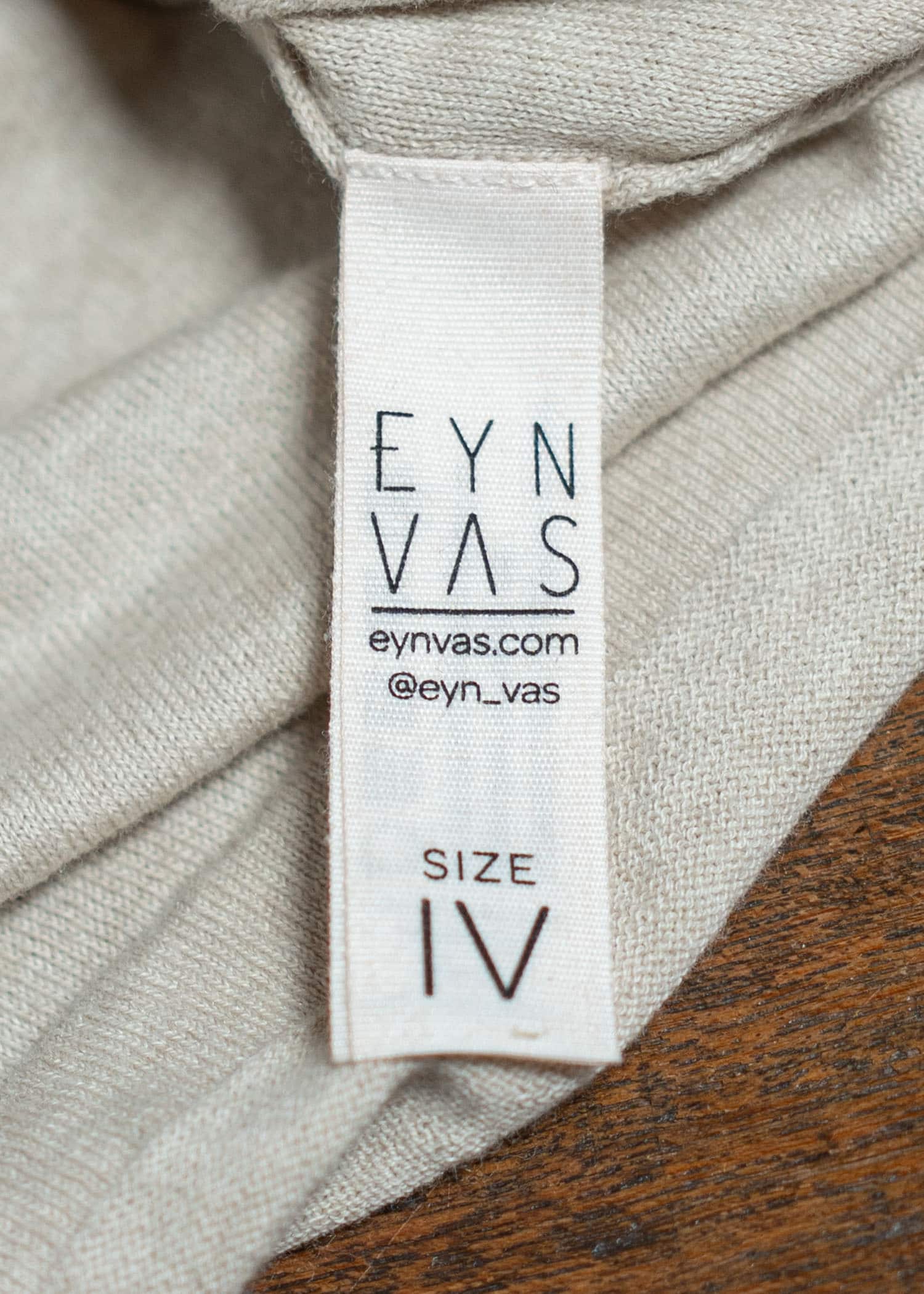 EYN VAS 半袖Tシャツ