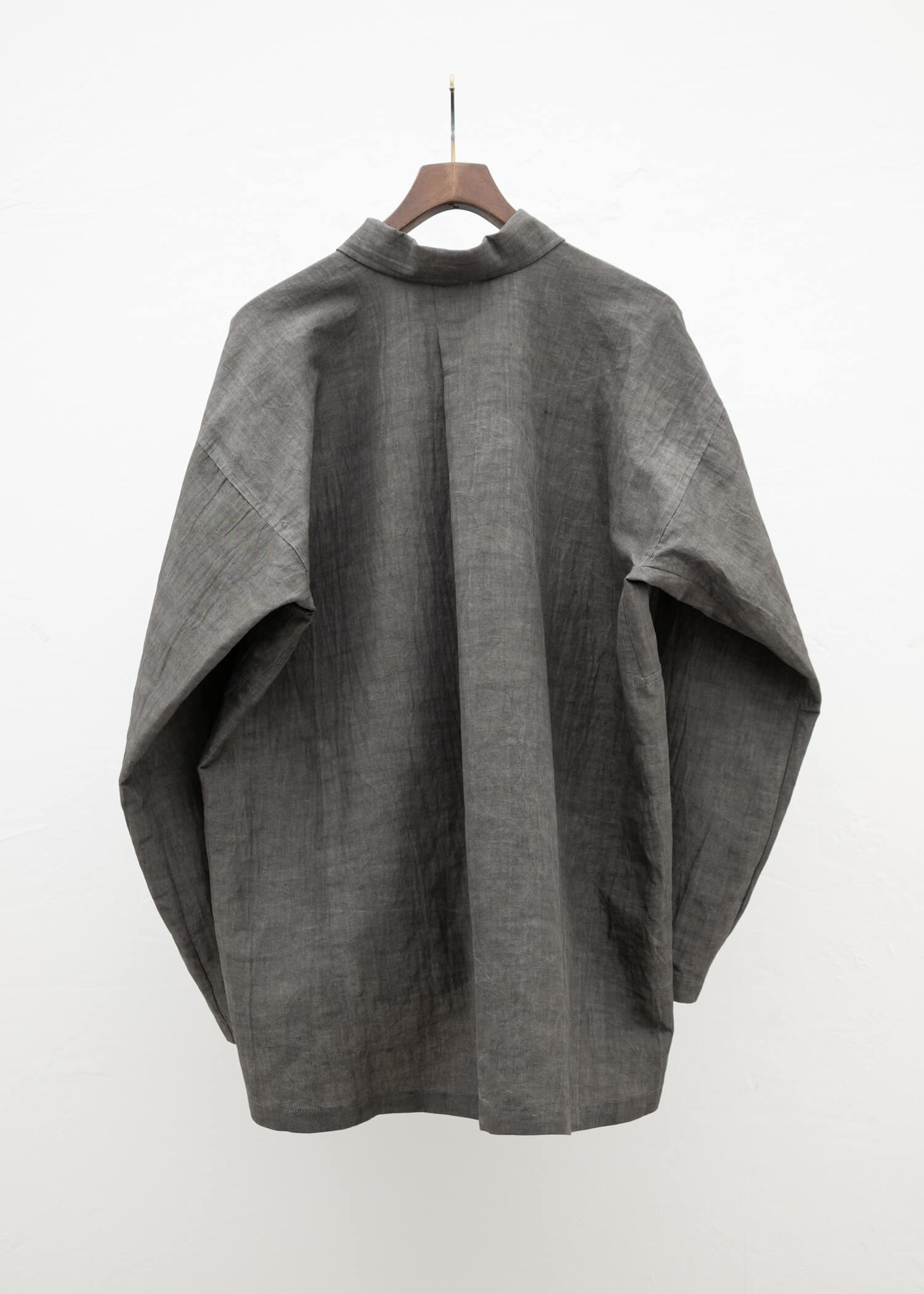 JAN-JAN VAN ESSCHE "SHIRT#94" LOOP COLLAR MID LENGTHSHIRT SUMI