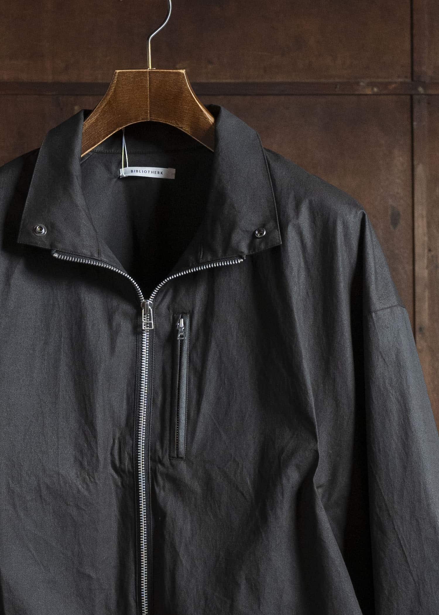 BIBLIOTHERK BR-OT06-AW25-01 DRAPED BLOUSON BLACK