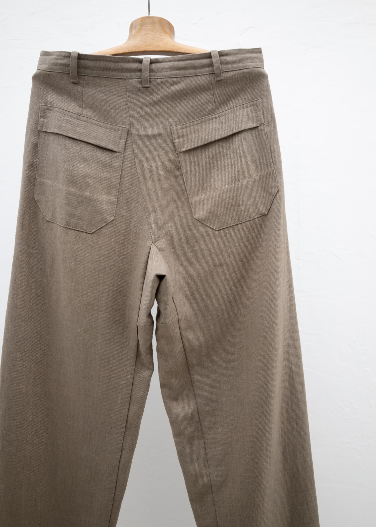 JAN-JAN VAN ESSCHE "TROUTHERS#72" CHINO STYLETROUSERS