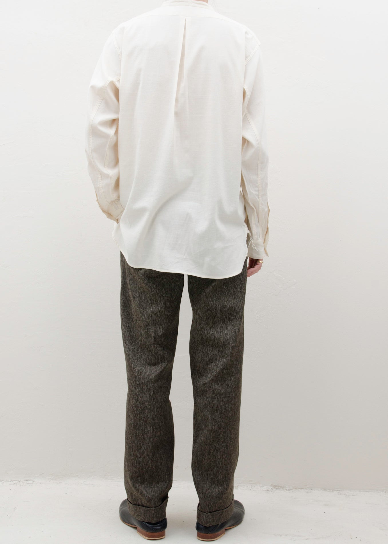 Taiga Takahashi BAND COLLOR SHIRT/IVORY