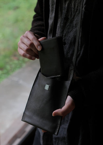 GUIDI PKT1 PHONE HOLDER SHOULDER CASE CO166T Horse Full Grain