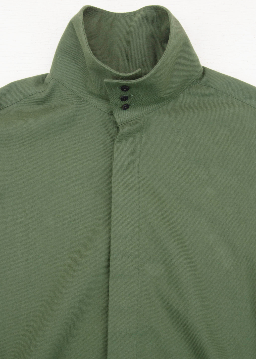 ZIIIN """"""""OSCAR"""""""" HIGH NECK COLLAR SHIRT / KHAKI