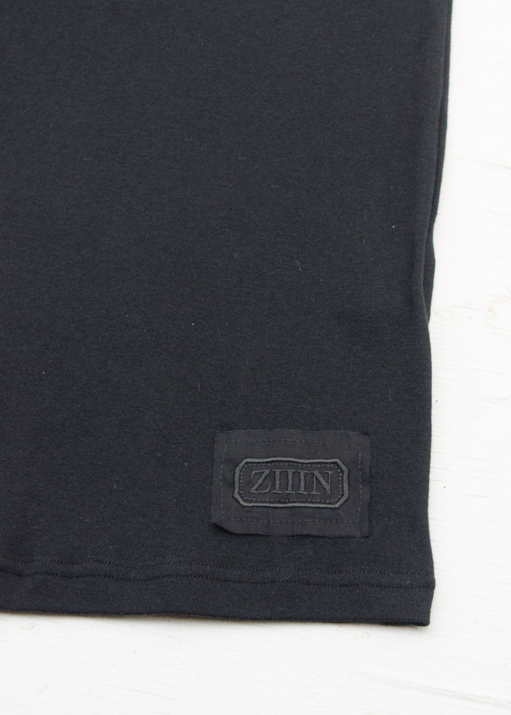 ZIIIN """"WARHOL"""" BOTTLE NECK CUTSEW /