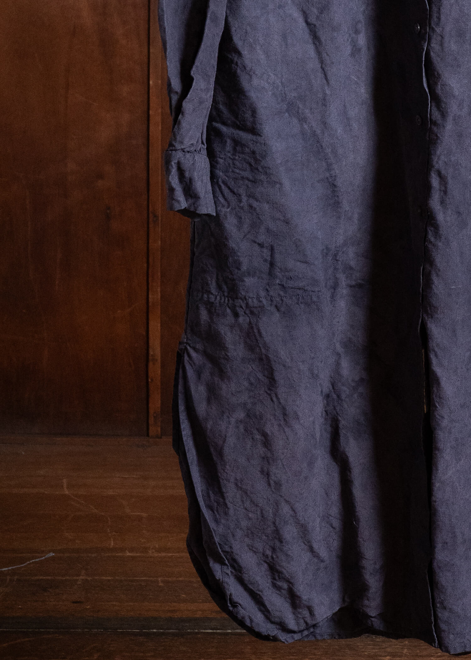 OLIVER CHURCH Scalloped Gather Dress/ Anthracite Antique French Linen
