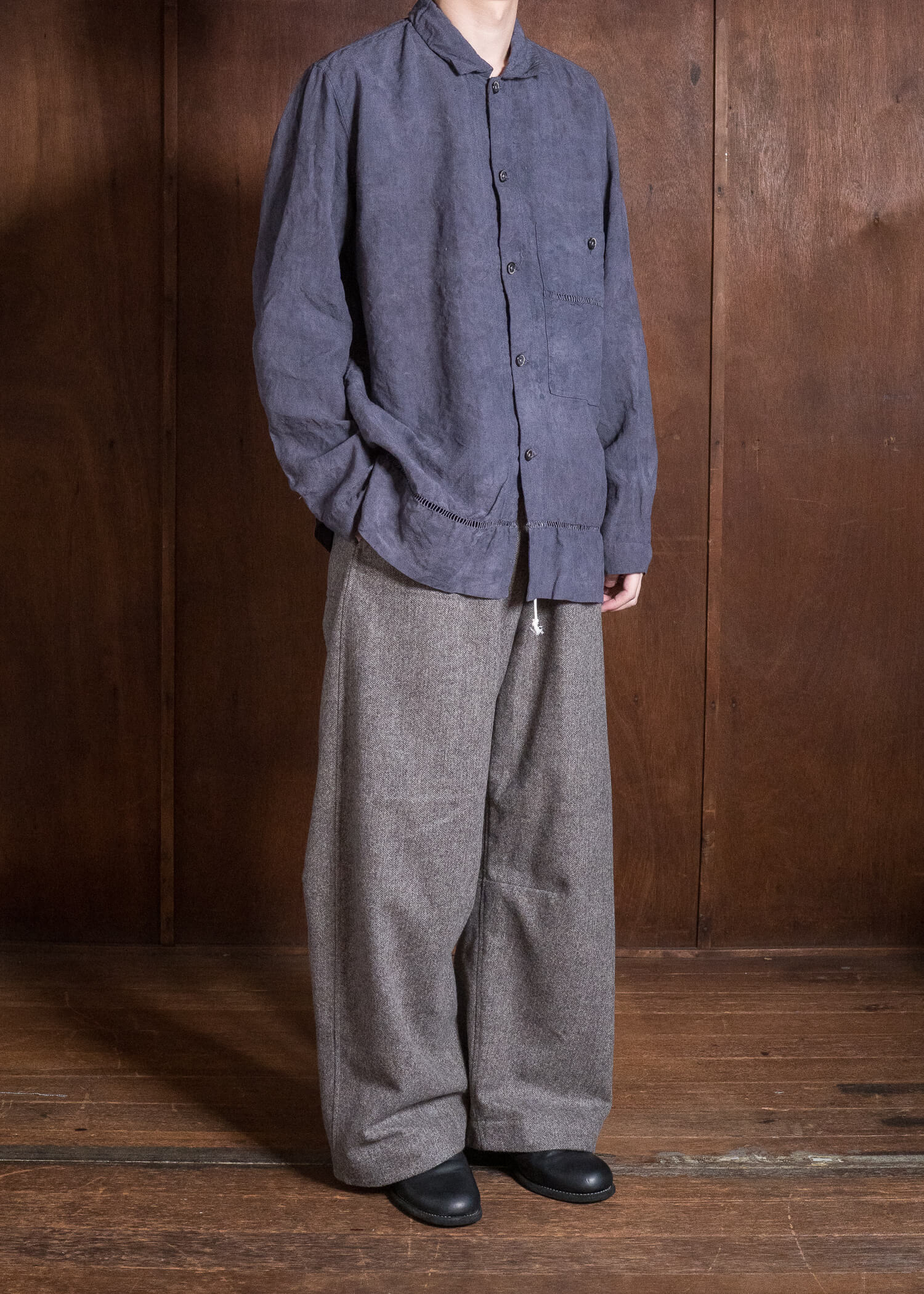 OLIVER CHURCH Over Shirt Hand-dyed / Anthracite Antique French Linen for context M Size