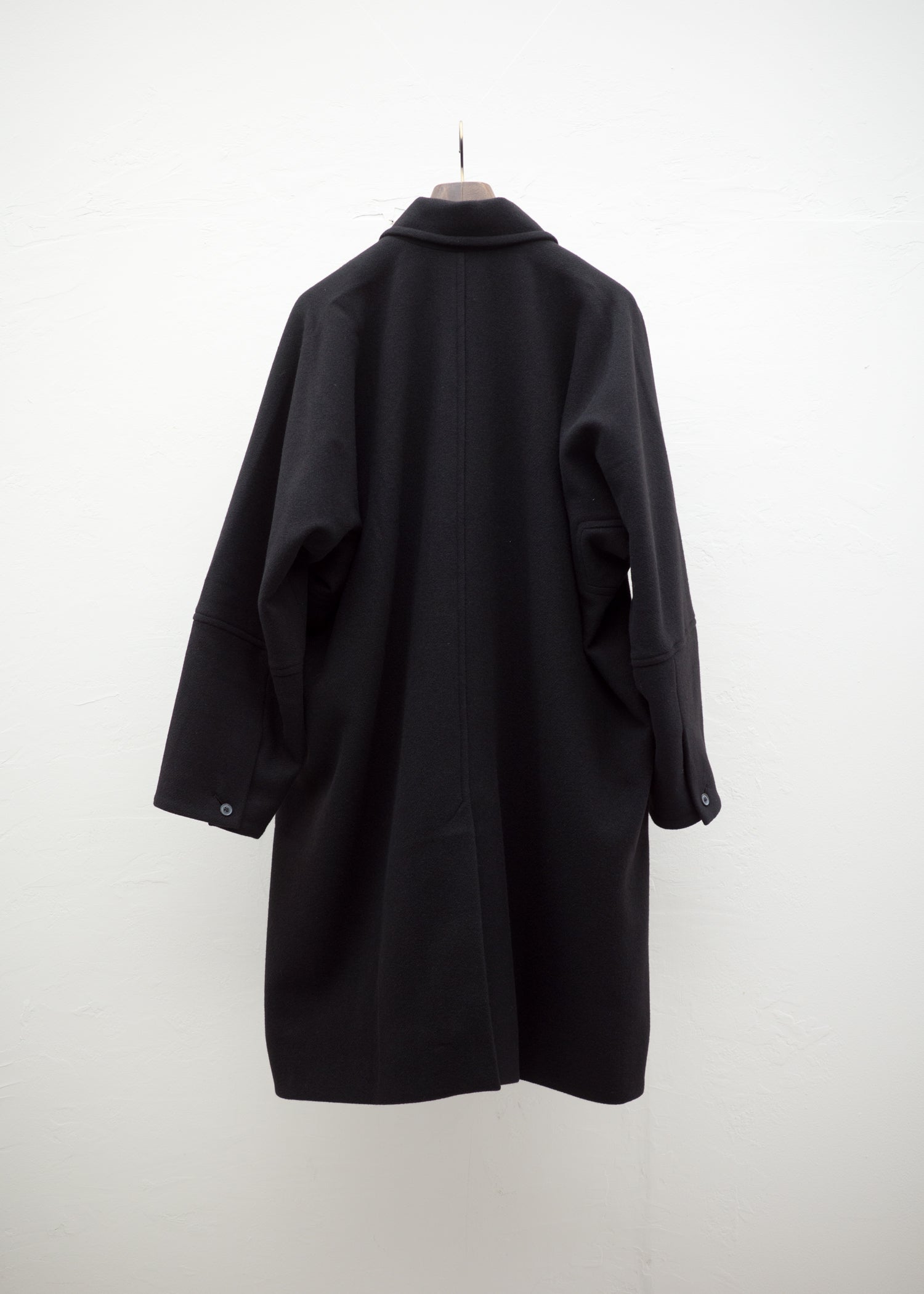 JAN-JAN VAN ESSCHE "COAT#27" 沥青黑色牦牛羊毛