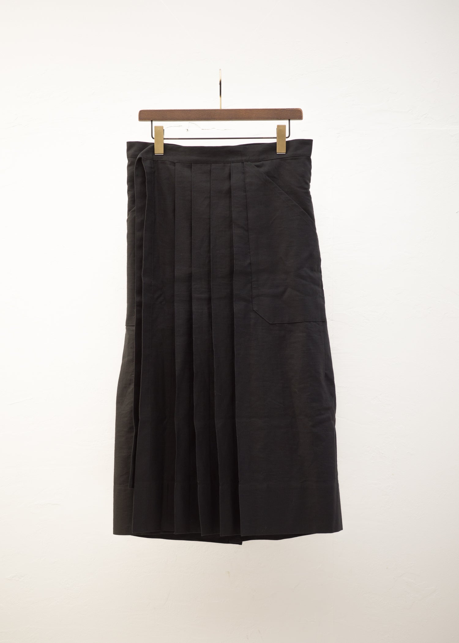 JAN-JAN VAN ESSCHE "APRON#5" BLACK COTTON HEMP DENSE