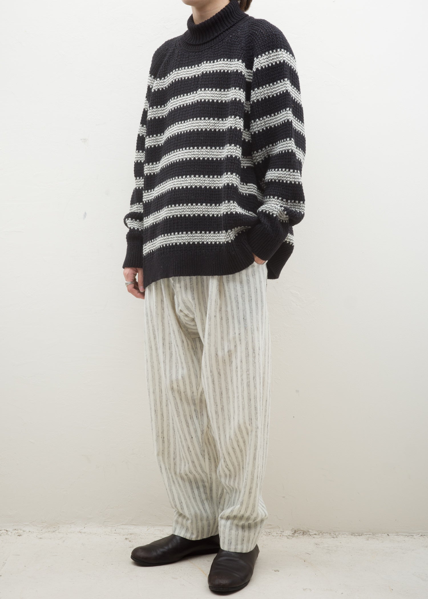 JAN-JAN VAN ESSCHE "KNIT#57" PITCH BLACK/NATURAL STRIPE